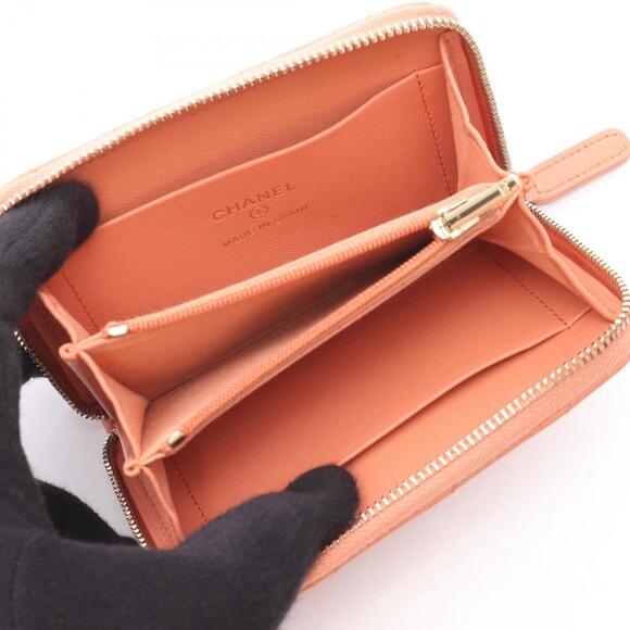 CHANEL Pink Lambskin Leather Wallet - Picture 3 of 8